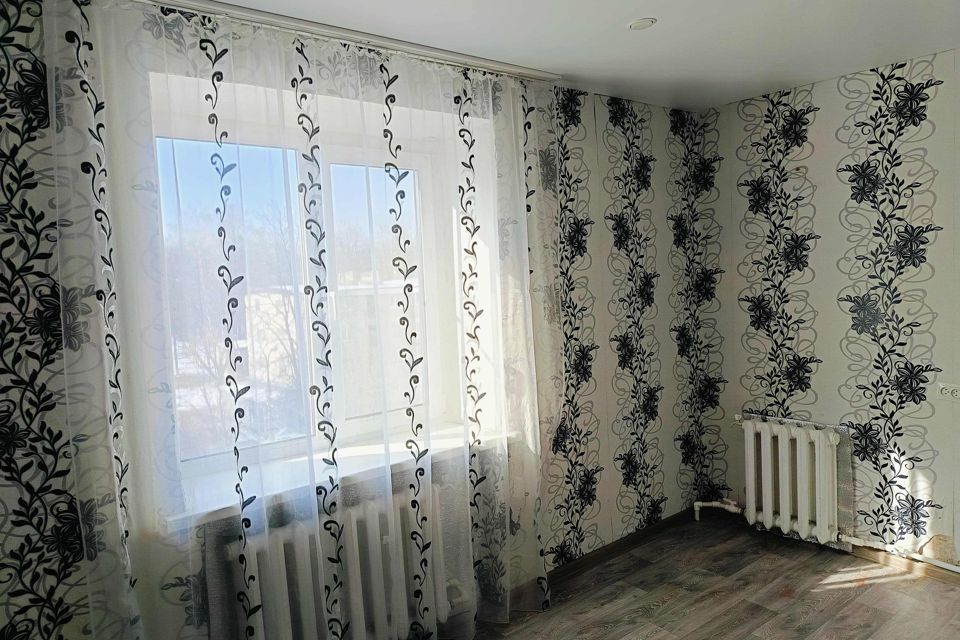 Продаётся 3-комнатная квартира, 51.5 м²