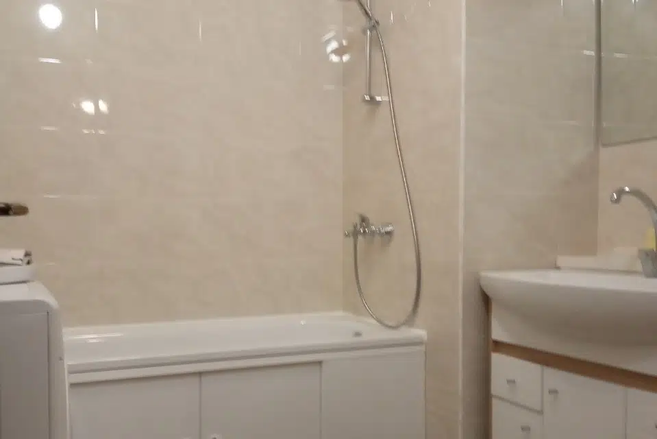 Продаётся 1-комнатная квартира, 49.7 м²