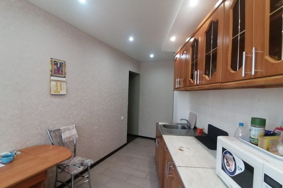 Продаётся 4-комнатная квартира, 76.9 м²