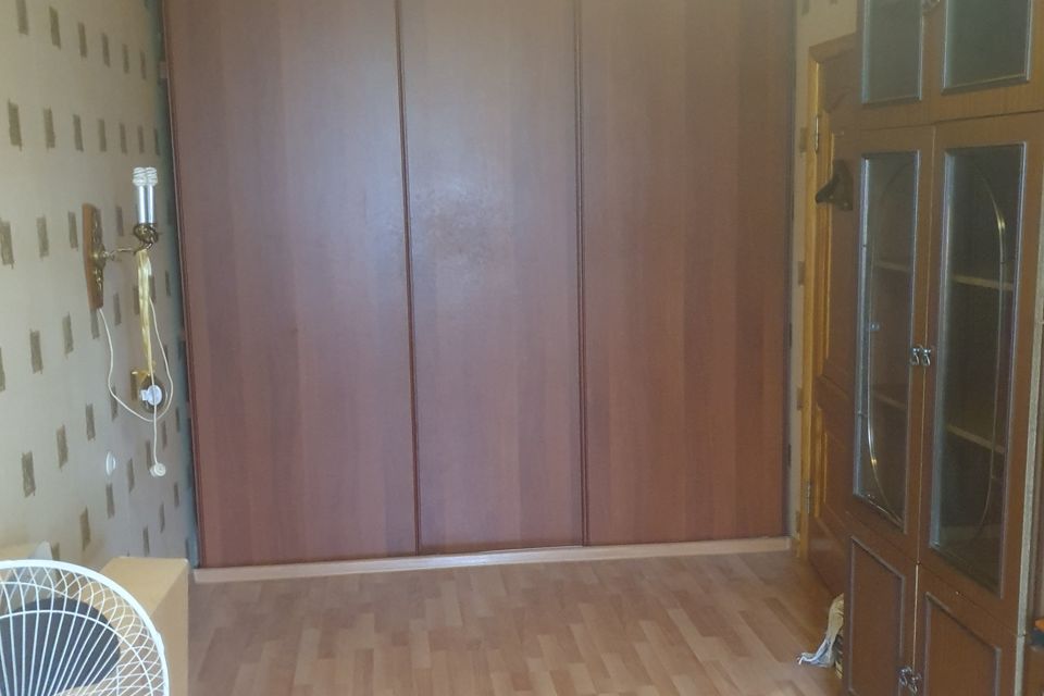 Продаётся комната в 2-комн. квартире, 24 м²