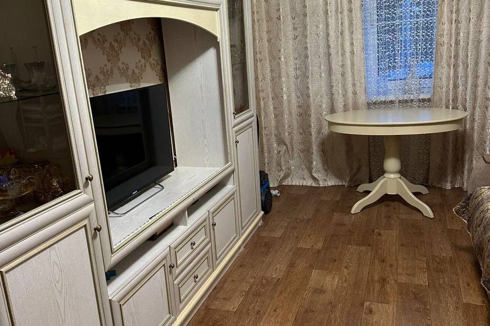 Продаётся 2-комнатная квартира, 42.3 м²
