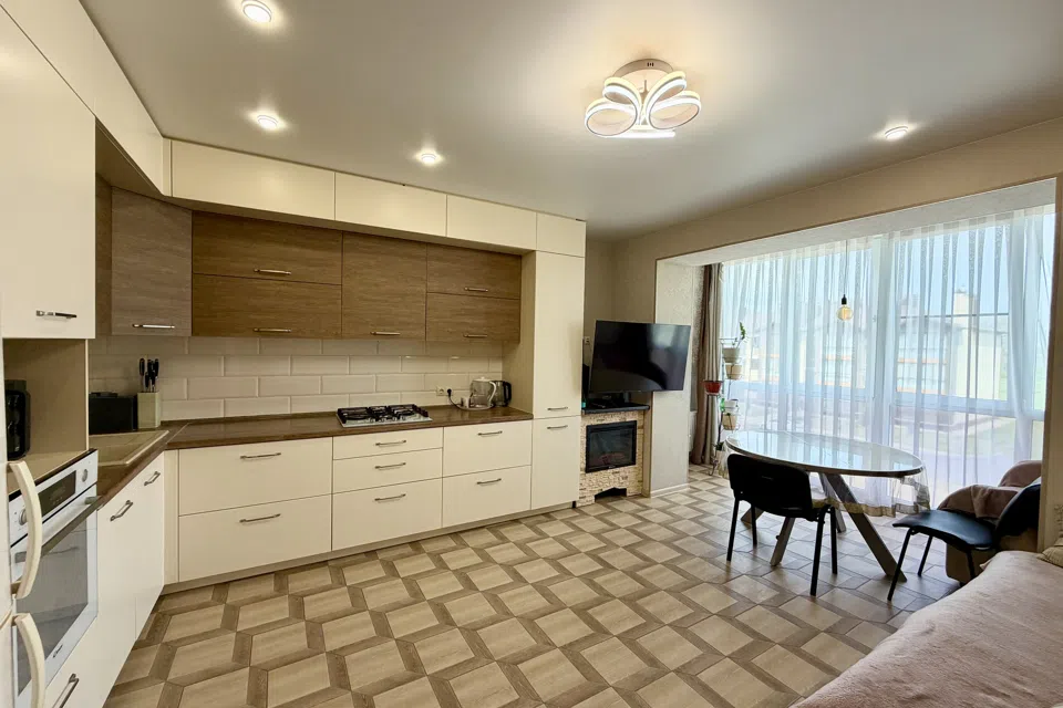 Продаётся 2-комнатная квартира, 71.9 м²