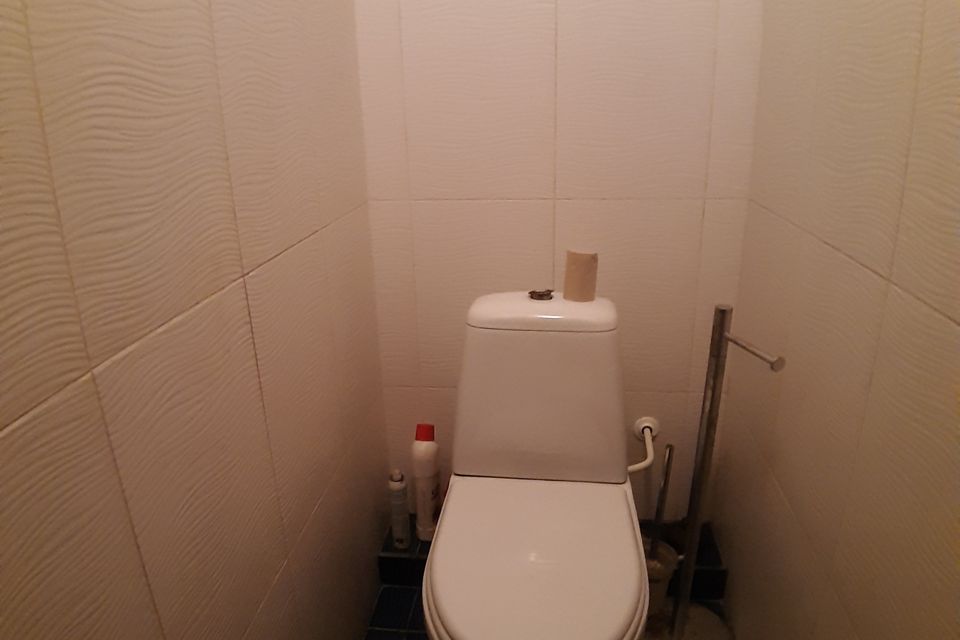 Продаётся 3-комнатная квартира, 104 м²