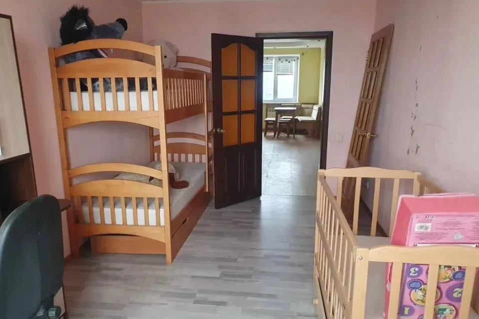 Продаётся 4-комнатная квартира, 86 м²