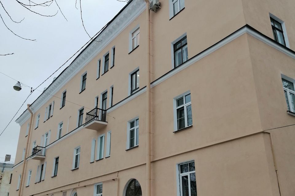 Продаётся комната в 4-комн. квартире, 15.4 м²