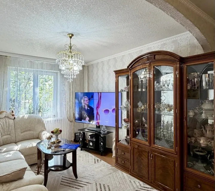 Продаётся 3-комнатная квартира, 62.4 м²