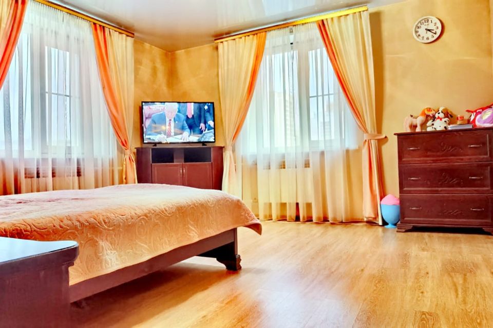 Продаётся 2-комнатная квартира, 60.8 м²