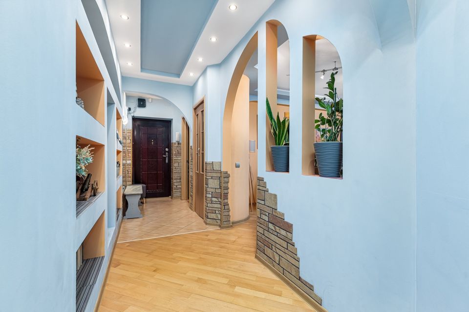 Продаётся 3-комнатная квартира, 68.9 м²