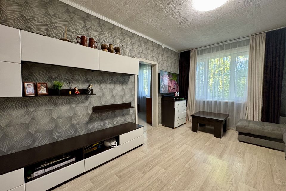 Продаётся 3-комнатная квартира, 65 м²