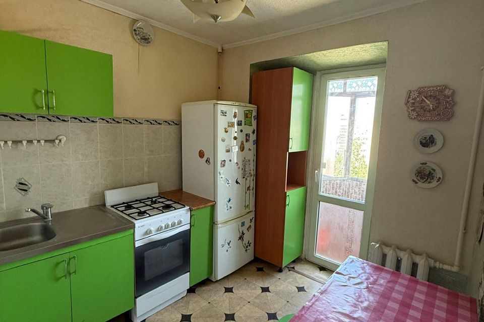 Продаётся 3-комнатная квартира, 52.6 м²