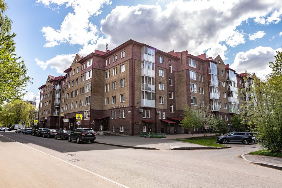 Продаётся 2-комнатная квартира, 60.8 м²
