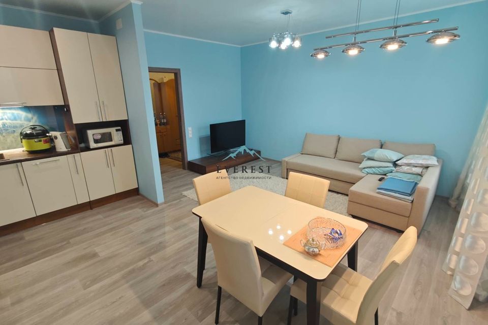 Продаётся 3-комнатная квартира, 76.7 м²