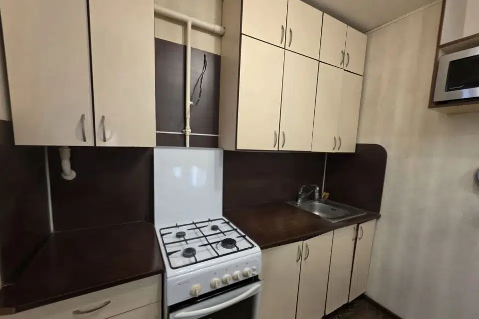 Продаётся 3-комнатная квартира, 49.4 м²