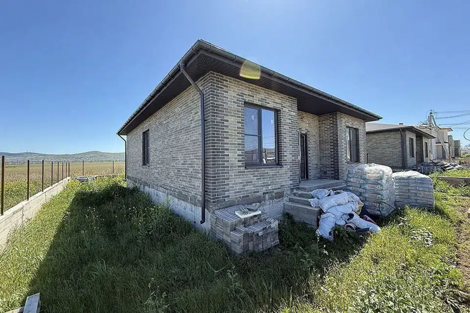 Продаётся 1-этажный дом, 100 м²