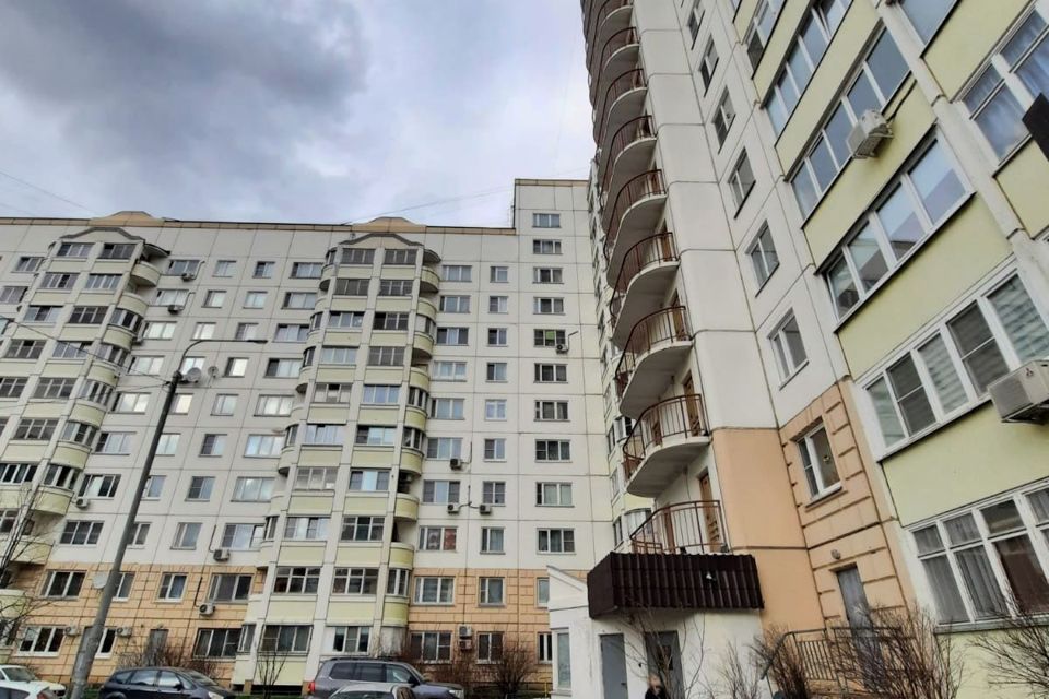 Продаётся 1-комнатная квартира, 43 м²