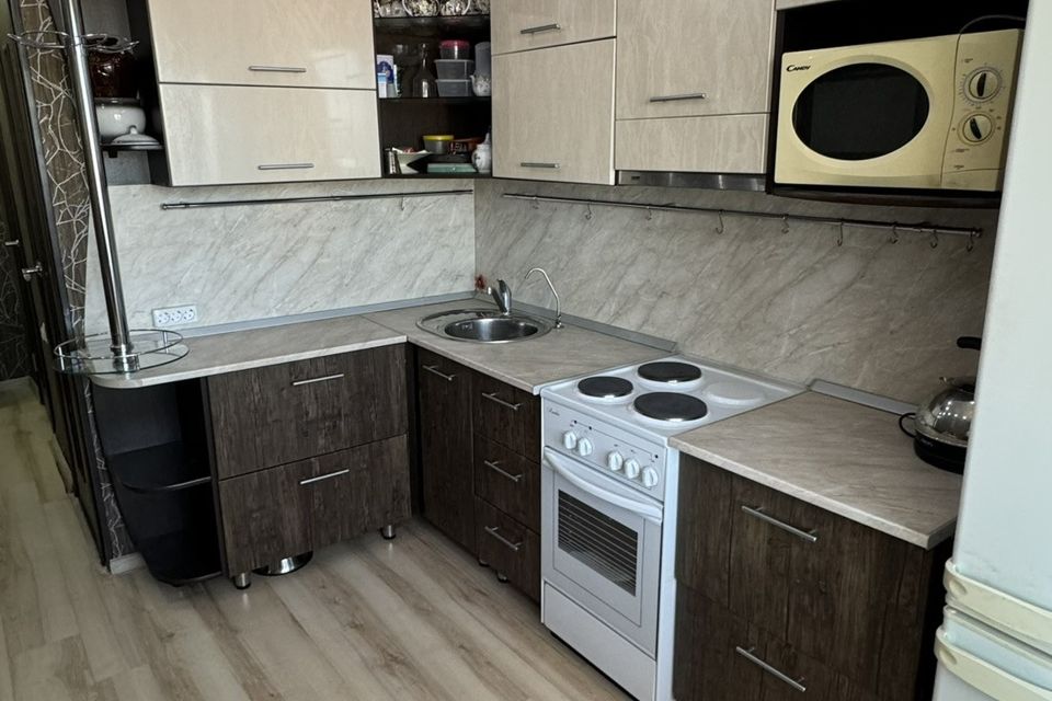 Продаётся 1-комнатная квартира, 41.3 м²