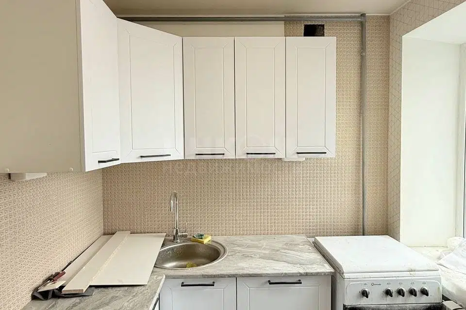 Продаётся 4-комнатная квартира, 63 м²