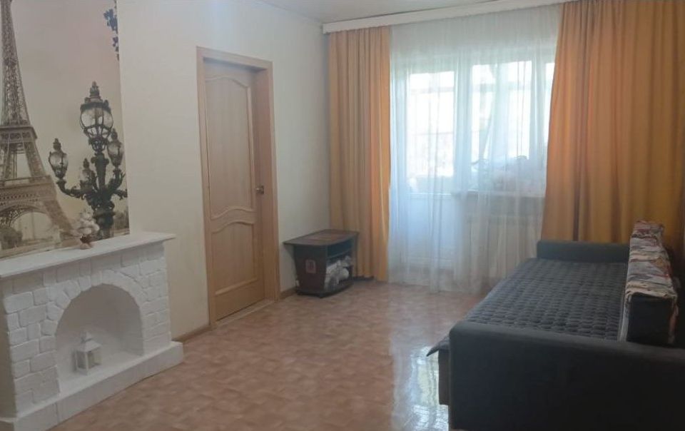Продаётся 3-комнатная квартира, 42.5 м²