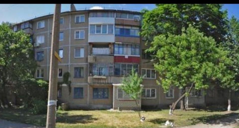 Продаётся 4-комнатная квартира, 55 м²