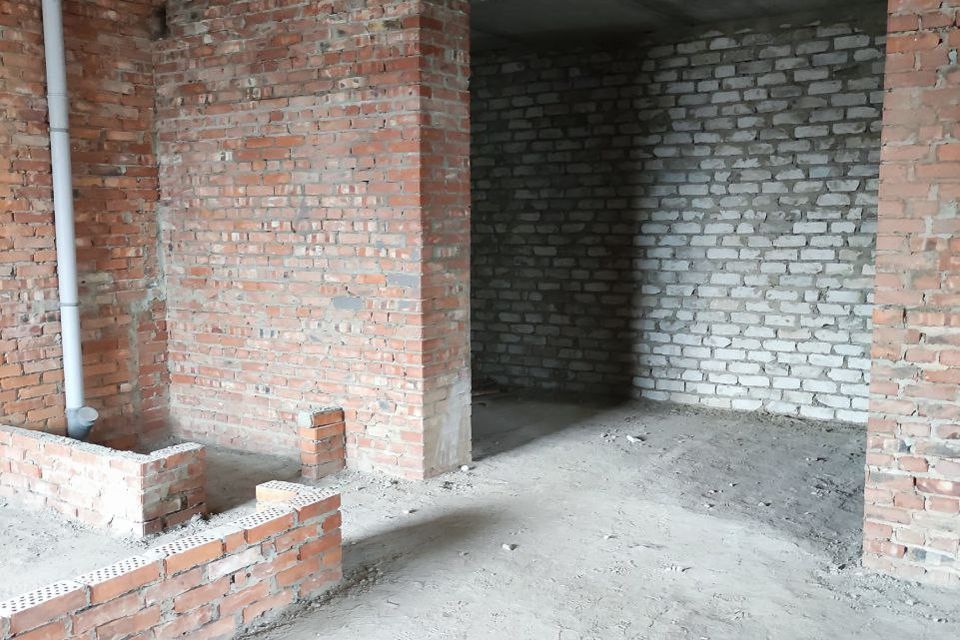 Продаётся 2-комнатная квартира, 122 м²