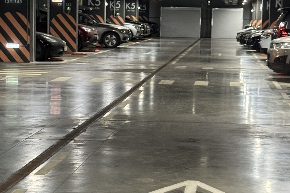 Продаётся машиноместо, 14.6 м²