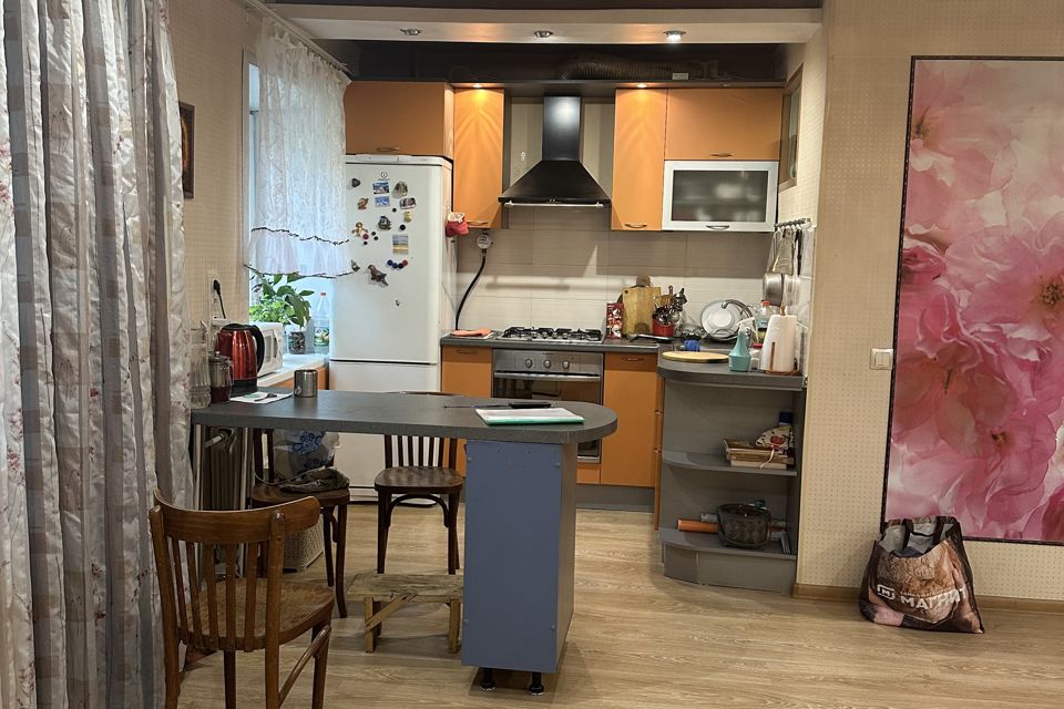 Продаётся 2-комнатная квартира, 42.6 м²