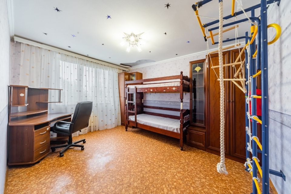 Продаётся 3-комнатная квартира, 74 м²