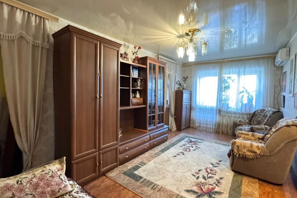 Продаётся 3-комнатная квартира, 55.7 м²
