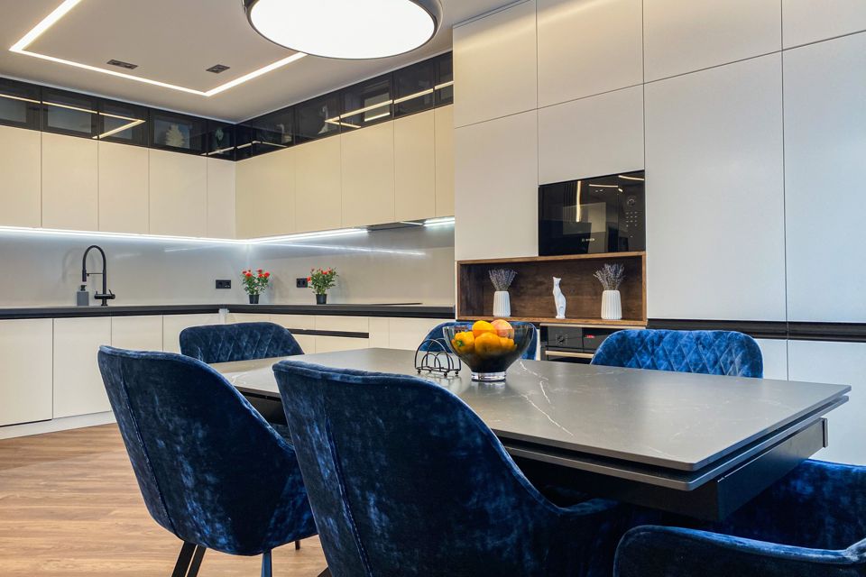 Продаётся 3-комнатная квартира, 124 м²