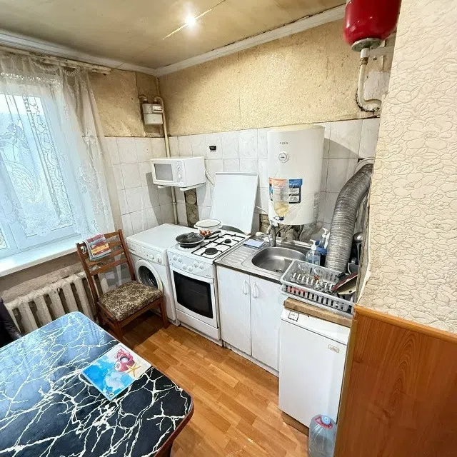 Продаётся 5-комнатная квартира, 100 м²