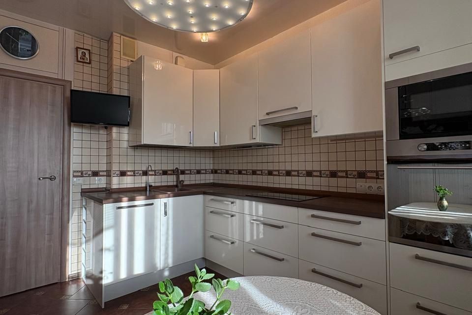 Продаётся 1-комнатная квартира, 44 м²
