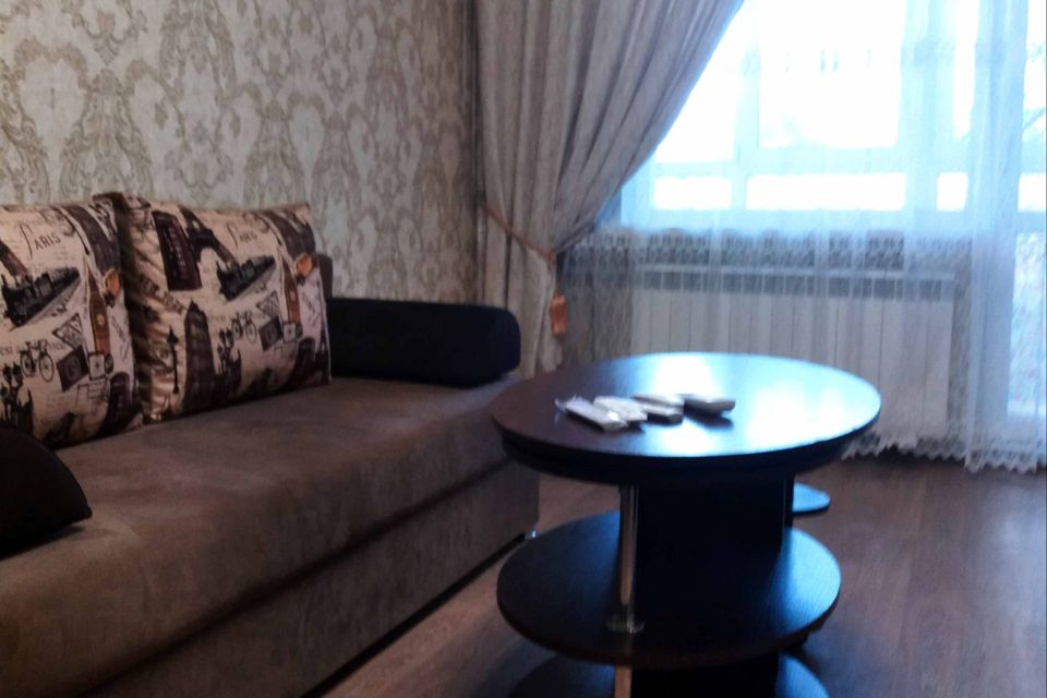 Сдаётся 2-комнатная квартира, 50 м²