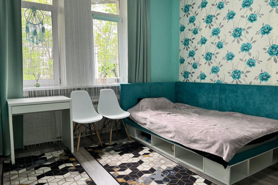 Продаётся 4-комнатная квартира, 94.2 м²