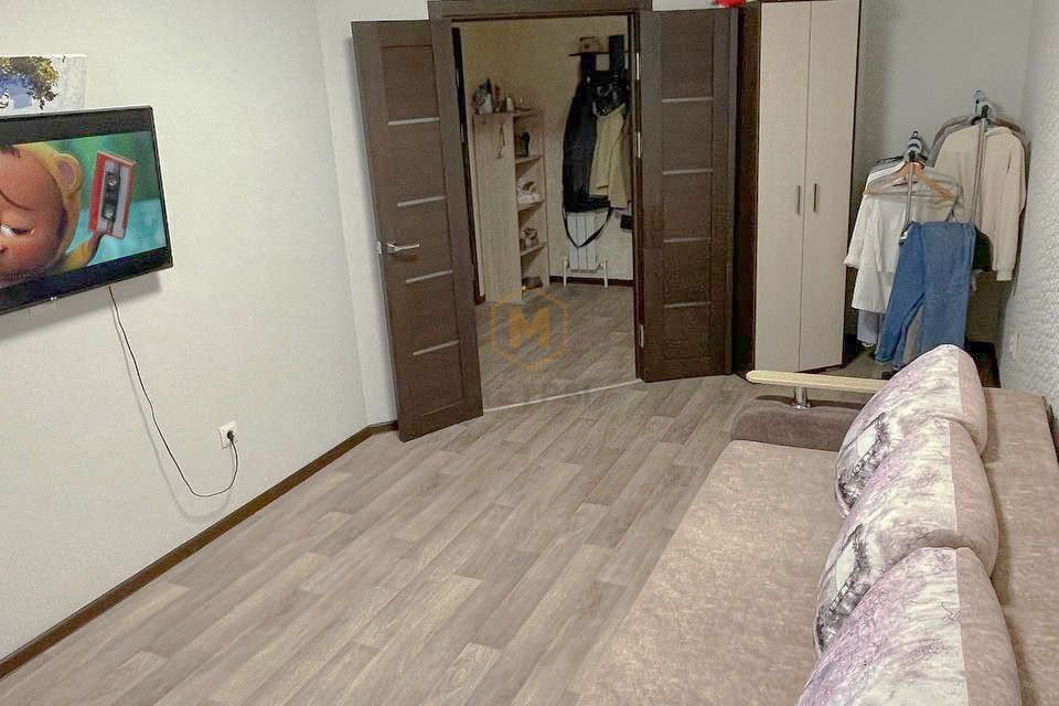 Продаётся 1-комнатная квартира, 38.5 м²