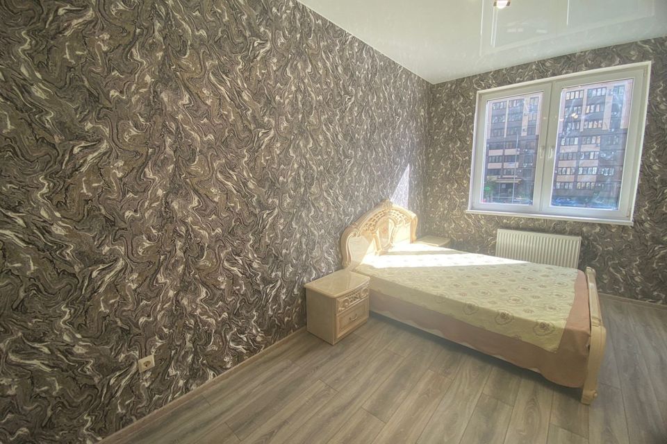 Продаётся 2-комнатная квартира, 65 м²