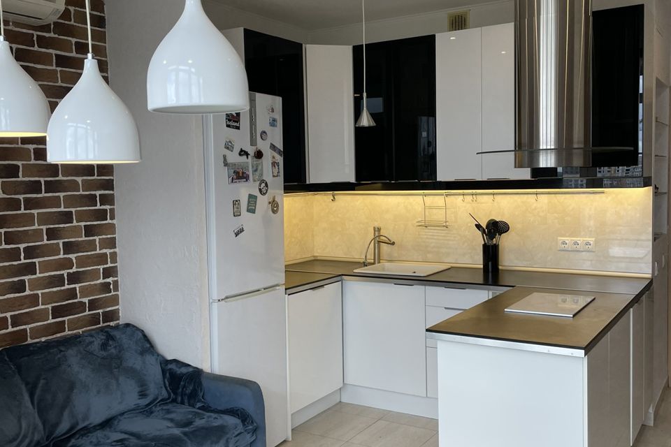 Продаётся 2-комнатная квартира, 67.6 м²