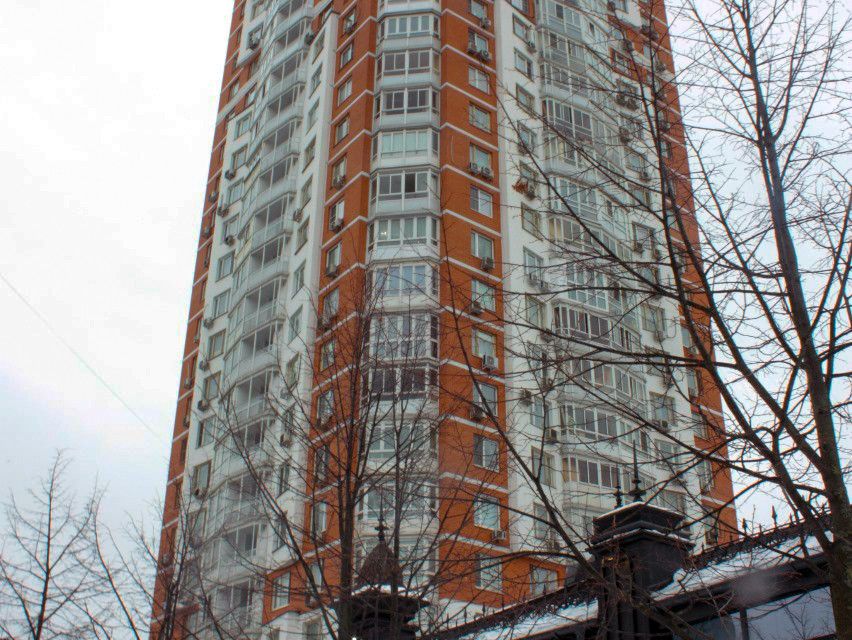 Продаётся 4-комнатная квартира, 148.5 м²