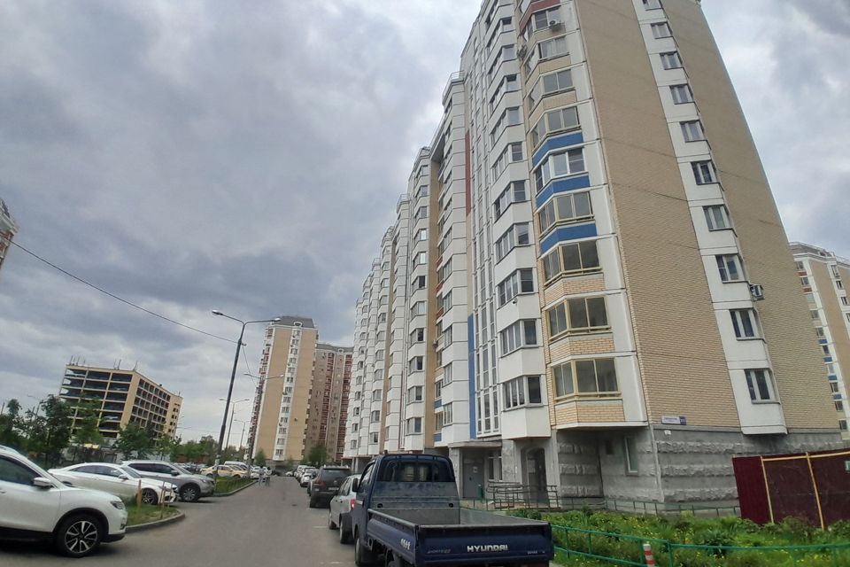 Продаётся 1-комнатная квартира, 37.7 м²