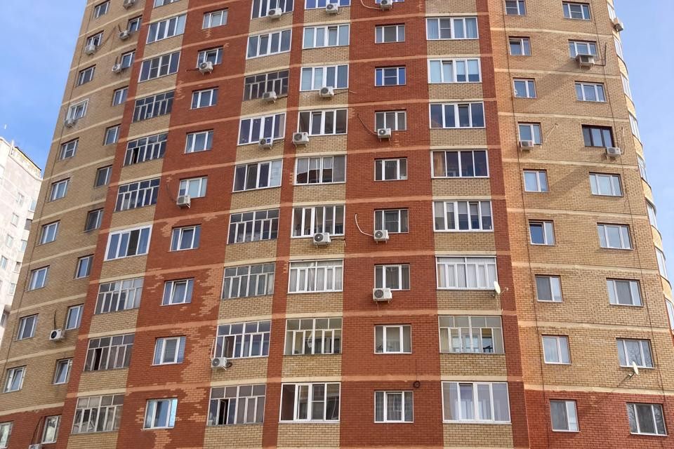 Продаётся 2-комнатная квартира, 67.1 м²