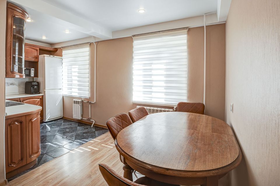 Продаётся 4-комнатная квартира, 73.2 м²