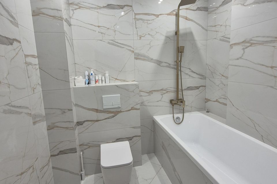 Продаётся 2-комнатная квартира, 96 м²
