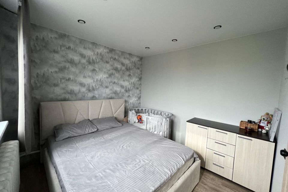 Продаётся 4-комнатная квартира, 61 м²