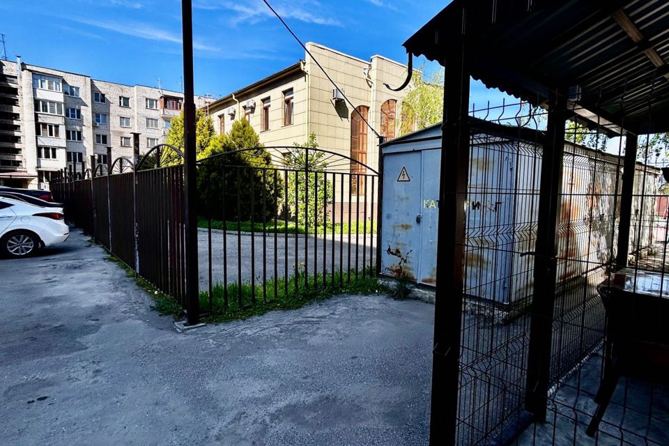 Продаётся 3-комнатная квартира, 93 м²