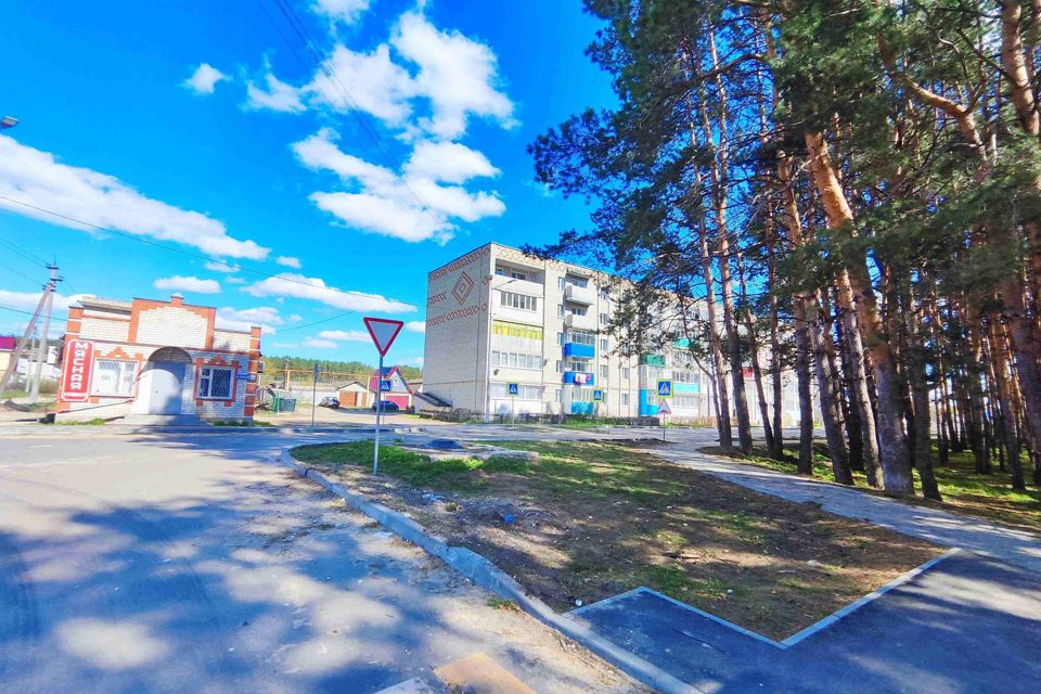 Продаётся 3-комнатная квартира, 57.9 м²