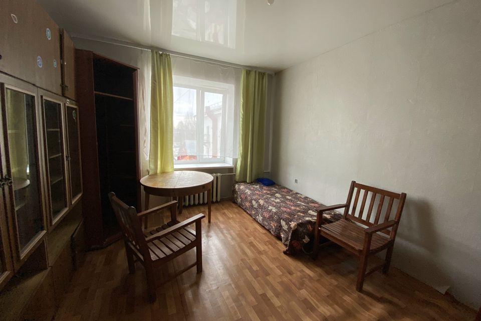 Продаётся комната в 3-комн. квартире, 18 м²
