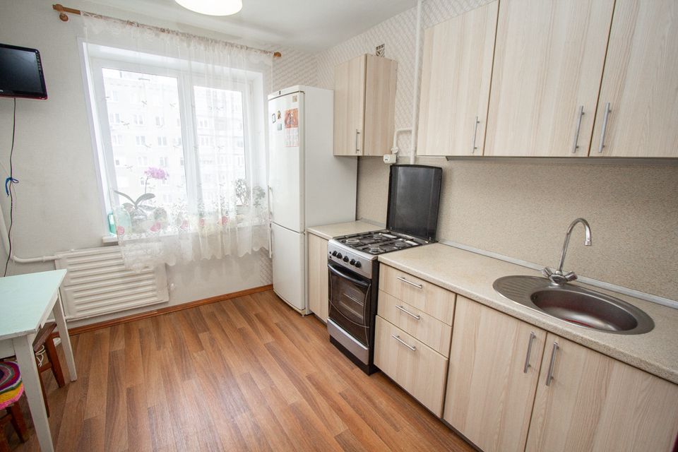 Продаётся 3-комнатная квартира, 57.4 м²