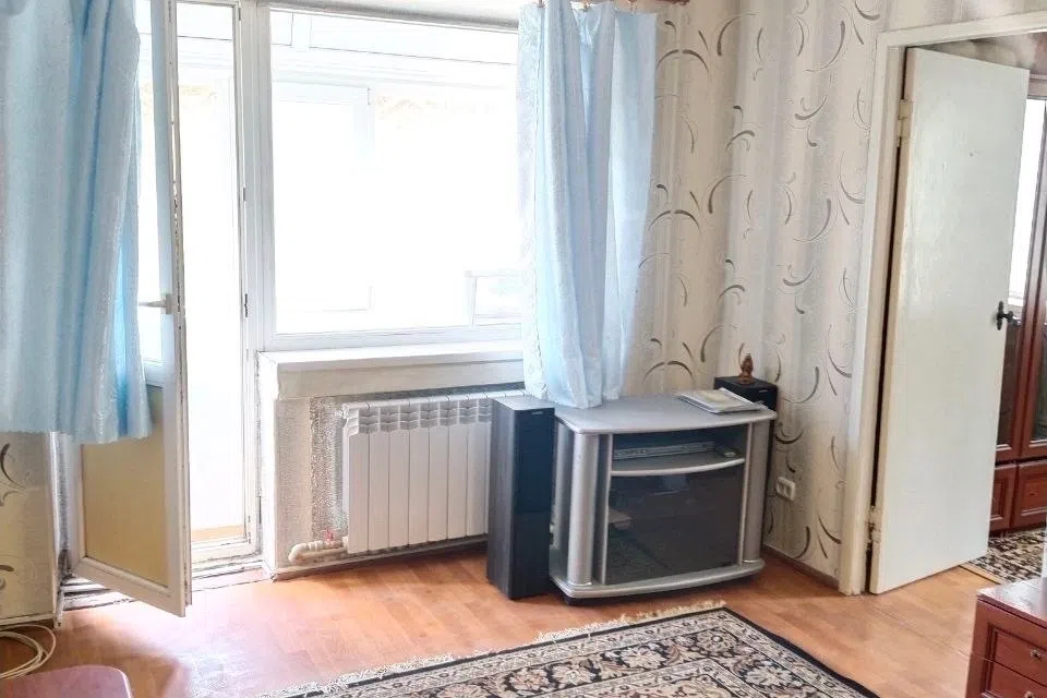 Продаётся 2-комнатная квартира, 42.6 м²
