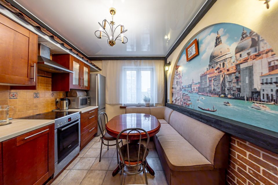 Продаётся 2-комнатная квартира, 62 м²