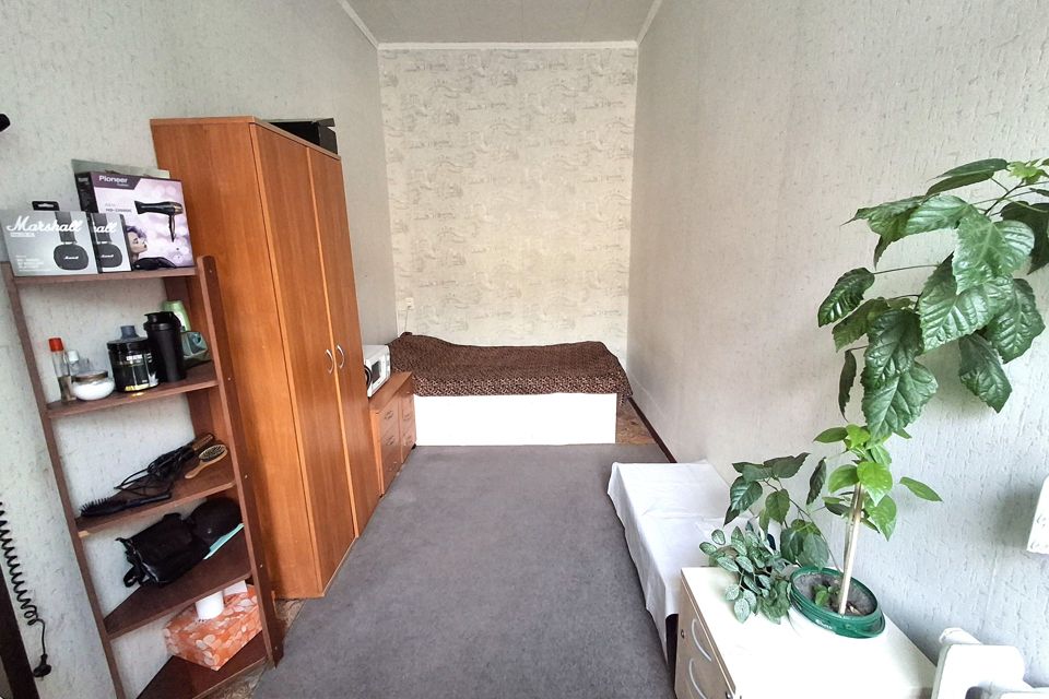 Продаётся 2 комнаты в 5-комн. квартире, 20.6 м²