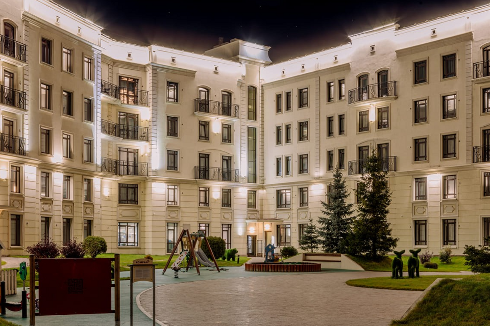 Продаётся 2-комнатная квартира, 99.8 м²